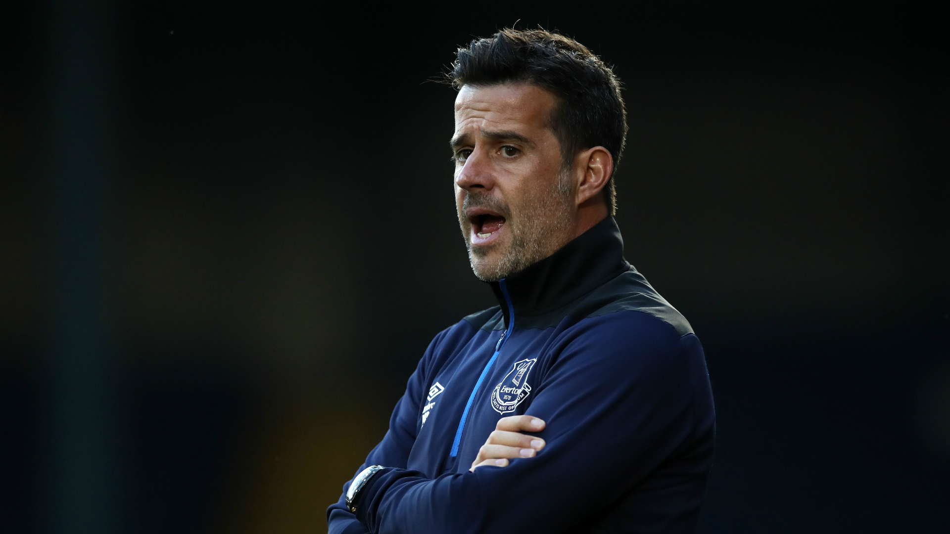 Z字型爬坡输送机